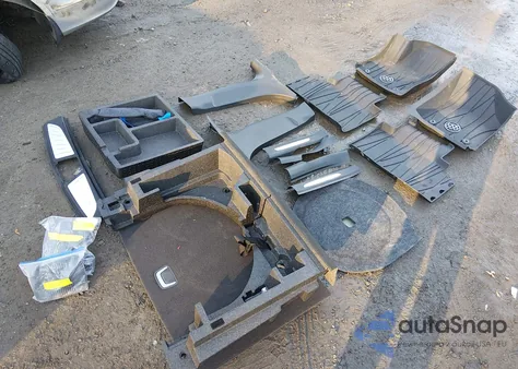 2019 Buick Envision Awd Essence from USA, damaged, VIN LRBFX2SA3KD123728